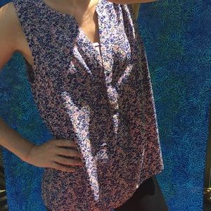 💥BOGO Philosophy floral tank top